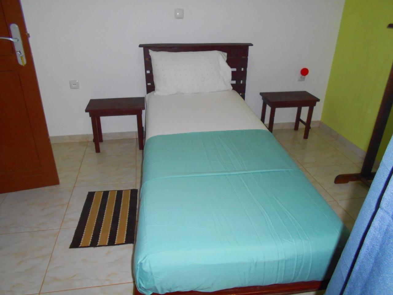 Guest House Frontera Pinto 外观 照片